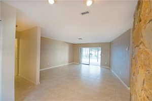 1977 Spanish Pines Dr, Dunedin, FL 34698, Sold 06/06/17