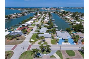 99 79th St S, St. Petersburg, FL 33707, Sold 06/30/17