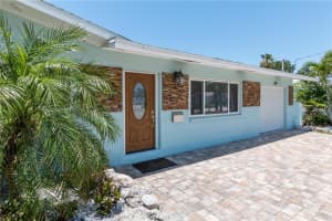 99 79th St S, St. Petersburg, FL 33707, Sold 06/30/17
