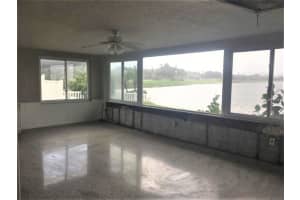 353 22nd Ave SE, St. Petersburg, FL 33705, Sold 09/21/17