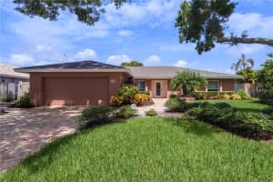 6400 Tanglewood Dr NE, St. Petersburg, FL 33702, Sold 12/01/17