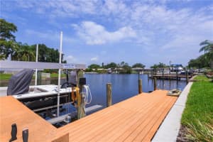 6400 Tanglewood Dr NE, St. Petersburg, FL 33702, Sold 12/01/17
