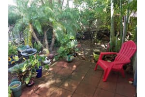 39650 US-19, Tarpon Springs, FL 34689, Sold 09/01/17