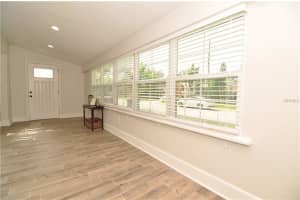1123 36th Ave NE, St. Petersburg, FL 33704, Sold 11/28/17