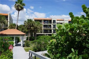 7532 Bayshore Dr, Treasure Island, FL 33706, Sold 05/15/18