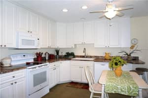 4330 Tahitian Gardens Cir, Holiday, FL 34691, Sold 12/15/17
