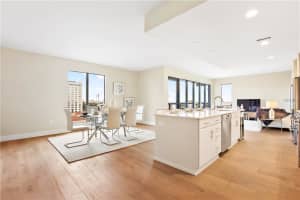 199 Dali Blvd, St. Petersburg, FL 33701, Sold 01/26/18