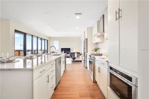 199 Dali Blvd, St. Petersburg, FL 33701, Sold 01/26/18