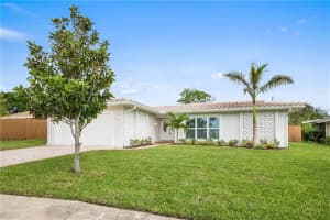 10481 Imperial Point Dr W, Largo, FL 33774, Sold 02/06/18