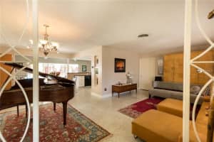 2665 East Bay Isle Dr SE, St. Petersburg, FL 33705, Sold 12/06/17