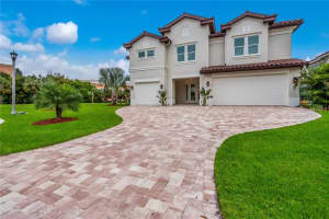 20 Bayfront Ct S, St. Petersburg, FL 33711, Sold 04/20/18
