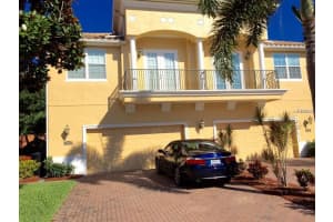 187 Banyan Bay Dr, St. Petersburg, FL 33705, Sold 04/15/18