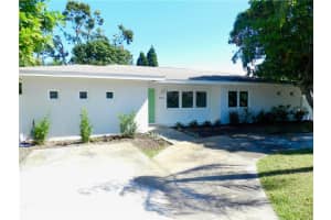 2460 Tropical Shores Dr SE, St. Petersburg, FL 33705, Sold 03/30/18