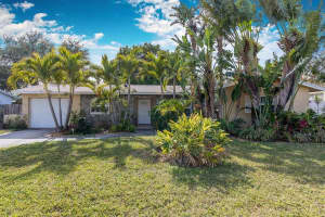 2433 Tropical Shores Dr SE, St. Petersburg, FL 33705, Sold 03/12/18