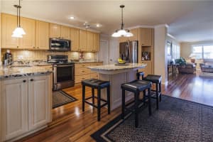 6911 Grande Vista Way S, South Pasadena, FL 33707, Sold 02/28/18