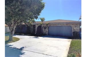 2790 East Bay Isle Dr SE, St. Petersburg, FL 33705, Sold 04/27/18