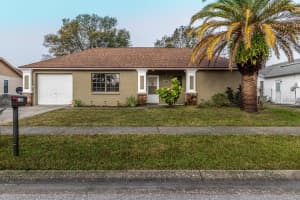 1333 Persimmon Dr, Holiday, FL 34691, Sold 03/16/18