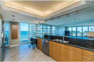 7600 Bayshore Dr, Treasure Island, FL 33706, Sold 07/27/18