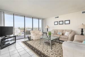 7650 Bayshore Dr, Treasure Island, FL 33706, Sold 01/08/19