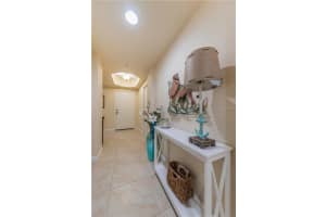 4717 Dolphin Cay Ln, St. Petersburg, FL 33711, Sold 12/31/18