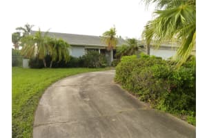 1037 79th St S, St. Petersburg, FL 33707, Sold 10/21/19