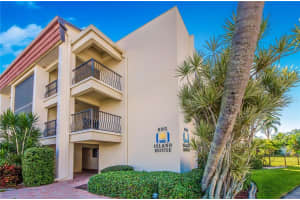 895 S Gulfview Blvd, Clearwater, FL 33767, Sold 12/05/19