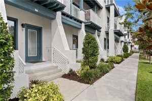 946 Highland Ave, Dunedin, FL 34698, Sold 02/07/22