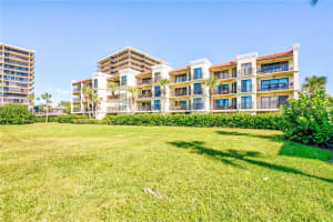 7564 Bayshore Dr, Treasure Island, FL 33706, Sold 04/09/21