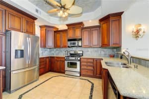 9872 Gulf Blvd, Treasure Island, FL 33706, Sold 04/30/21