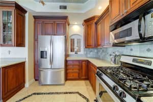 9872 Gulf Blvd, Treasure Island, FL 33706, Sold 04/30/21