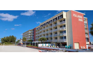 9980 Gulf Blvd, Treasure Island, FL 33706, Sold 03/23/21