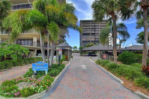 7600 Bayshore Dr, Treasure Island, FL 33706, Sold 03/17/21