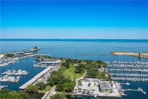 175 1st St S, St. Petersburg, FL 33701, Sold 02/04/22