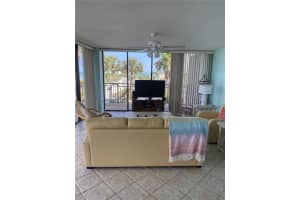 7650 Bayshore Dr, Treasure Island, FL 33706, Sold 08/06/21