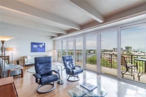 7600 Bayshore Dr, Treasure Island, FL 33706, Sold 08/18/21