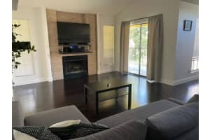 8621 Fancy Finch Dr, Tampa, FL 33614, Sold 11/12/21