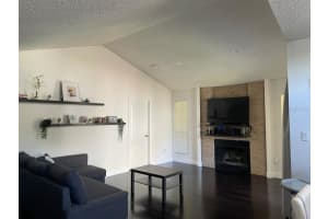 8621 Fancy Finch Dr, Tampa, FL 33614, Sold 11/12/21