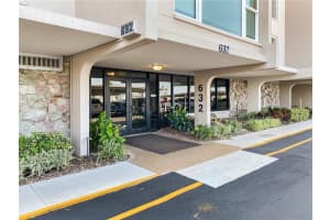 632 Edgewater Dr, Dunedin, FL 34698, Sold 01/03/22