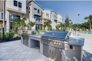 2564 12TH PL N #62, ST PETERSBURG, FL 33713 Sold 09/23/22