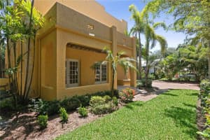 1910 Webber St, Sarasota, FL 34239, Sold 10/05/21