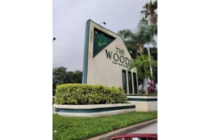 39650 US-19, Tarpon Springs, FL 34689, Sold 10/25/21