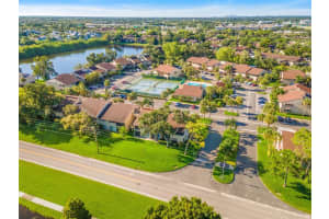 775 N Village Dr, St. Petersburg, FL 33716, Sold 10/04/21