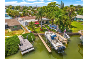 20 79th St S, St. Petersburg, FL 33707, Sold 10/15/21