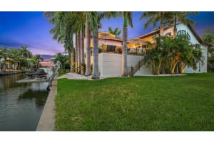 212 Sydney Ln, Redington Shores, FL 33708, Sold 03/25/22