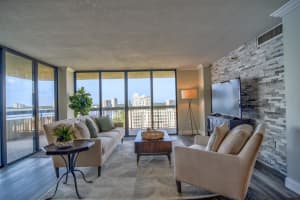 2413 Bayshore Blvd, Tampa, FL 33629, Sold 11/18/21