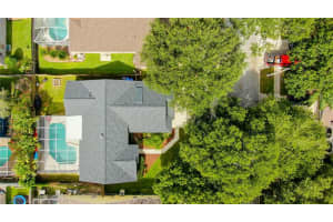 2721 Villa Dr, Valrico, FL 33596, Sold 11/02/21