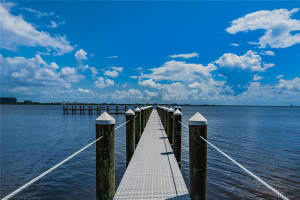 3308 Bay Club Cir, Tampa, FL 33607, Sold 10/28/21