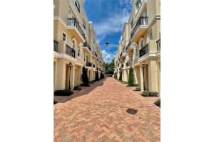 424 Regent Ln, St. Petersburg, FL 33701, Sold 10/21/21