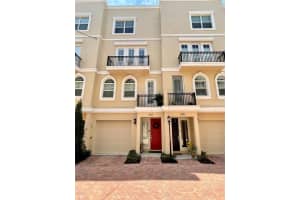 424 Regent Ln, St. Petersburg, FL 33701, Sold 10/21/21