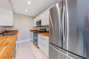 8039 Garden Dr, Seminole, FL 33777, Sold 11/08/21